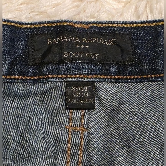 Banana Republic Relaxed Blue Jeans with Natural Fading EUC - Picture 5 of 6